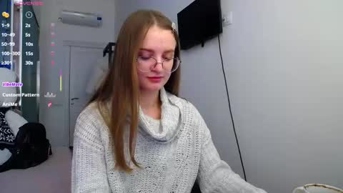 Snapshot of kate_jonson chatting on 5, 3, 2025 .Be kind and gentle with me and I will do my best for you. online show from 5, 3, 2025