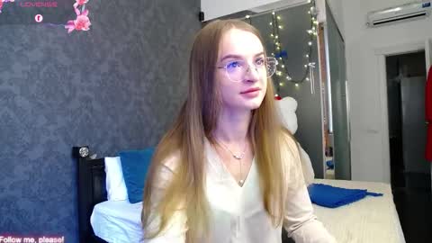 Snapshot of kate_jonson chatting on 25, 9, 2025 .Be kind and gentle with me and I will do my best for you. online show from 25, 9, 2025