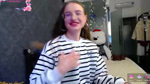 Snapshot of kate_jonson chatting on 6, 10, 2025 .Be kind and gentle with me and I will do my best for you. online show from 6, 10, 2025