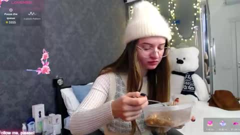 Snapshot of kate_jonson chatting on 28, 11, 2025 .Be kind and gentle with me and I will do my best for you. online show from 28, 11, 2025