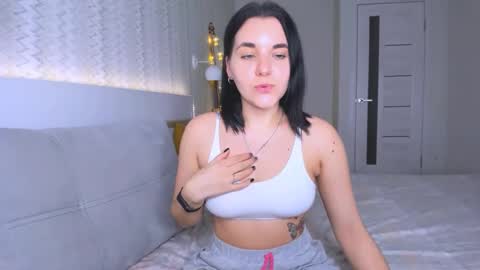 KATE online show from 30, 1, 2025