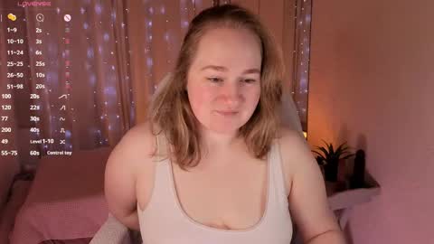 Snapshot of kate_rest chatting on 18, 4, 2026 Kate Follow me dear online show from 18, 4, 2026