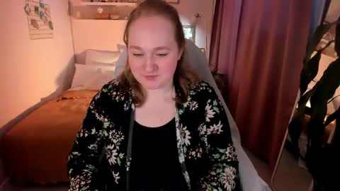 Snapshot of kate_rest chatting on 8, 5, 2026 Kate Follow me dear online show from 8, 5, 2026