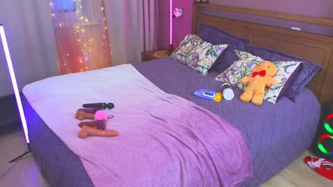 Kate  Sex-House  MILA WAYGMT2 MonTue  0300am-1500am online show from 21, 1, 2025