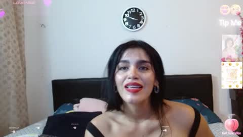 Snapshot of kateangelly chatting on 19, 11, 2025 kateangelly online show from 19, 11, 2025