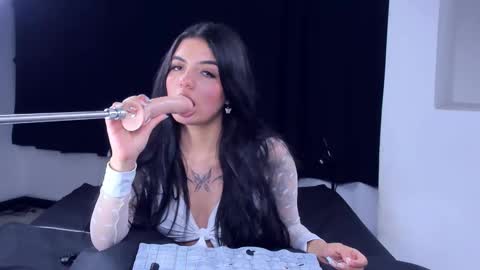 Snapshot of katee_campbell chatting on 28, 10, 2025 Katee online show from 28, 10, 2025