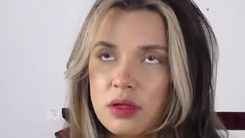 Snapshot of katejolie chatting on 21, 12, 2024 Help me with rate thanks online show from 21, 12, 2024