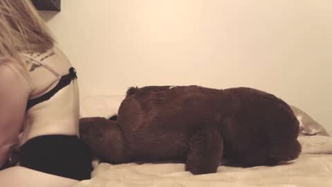 Kateloveforever online show from 4, 10, 2025