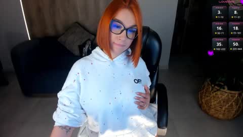  Kate Owens  online show from 1, 3, 2025