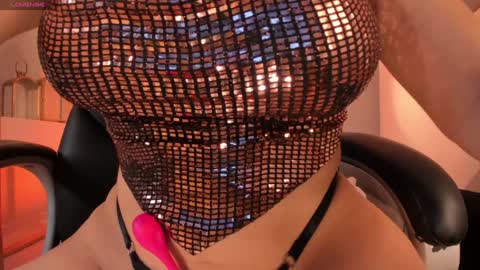 Snapshot of katesunder chatting on 25, 1, 2025 K A T E online show from 25, 1, 2025