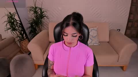 Snapshot of katesunder chatting on 15, 2, 2025 K A T E online show from 15, 2, 2025