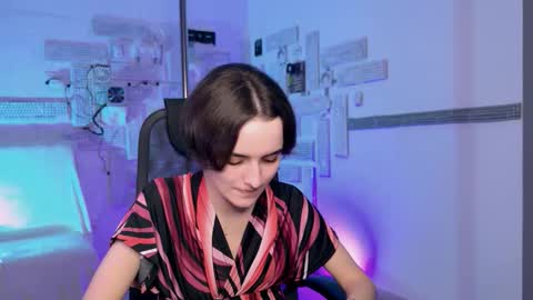 Snapshot of katewillows chatting on 3, 12, 2025 katewillows online show from 3, 12, 2025