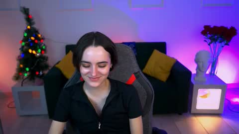 Snapshot of katewillows chatting on 14, 12, 2025 katewillows online show from 14, 12, 2025