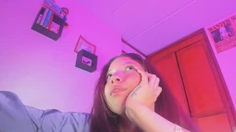 Snapshot of kathc_19 chatting on 4, 1, 2025 Katerine online show from 4, 1, 2025