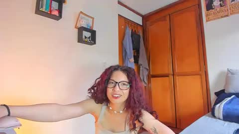 Snapshot of kathc_19 chatting on 25, 1, 2025 Katerine online show from 25, 1, 2025