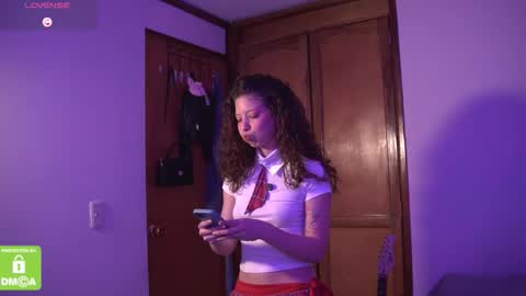 Snapshot of kathc_19 chatting on 8, 10, 2025 Katerine online show from 8, 10, 2025