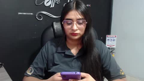 Call me Lau  online show from 2, 5, 2026