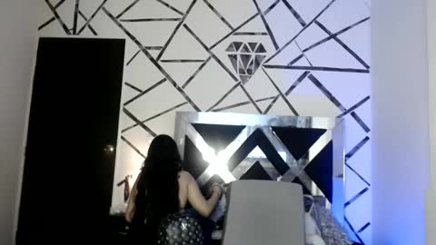 Snapshot of kathe_sant chatting on 28, 1, 2025 KATHE SANT online show from 28, 1, 2025