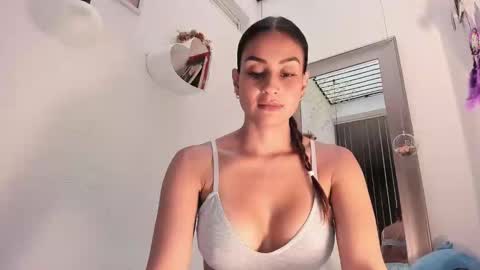 Snapshot of kathe_vergara chatting on 23, 12, 2024 kathe online show from 23, 12, 2024