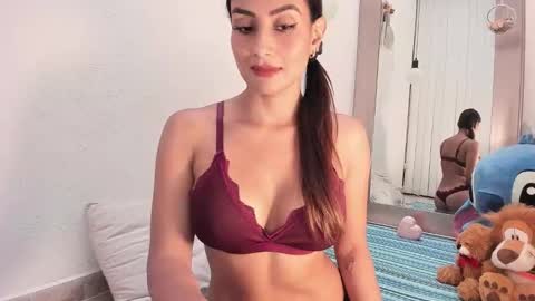 Snapshot of kathe_vergara chatting on 28, 12, 2024 kathe online show from 28, 12, 2024