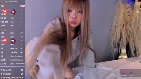 Snapshot of kathegomez_ chatting on 6, 1, 2025 KatheGomez online show from 6, 1, 2025