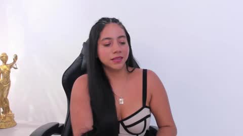 Snapshot of katherin_carter chatting on 5, 12, 2024 Kathe Carter online show from 5, 12, 2024