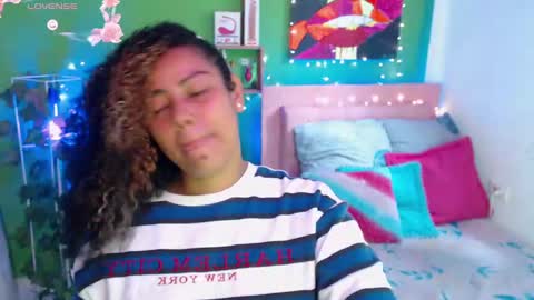 Snapshot of katherincastillo chatting on 13, 9, 2025 katherin online show from 13, 9, 2025