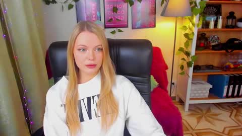 Snapshot of katherineepierce chatting on 11, 3, 2025 Katherine online show from 11, 3, 2025