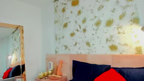 Snapshot of kathia_lopera chatting on 2, 2, 2025 Khatia online show from 2, 2, 2025