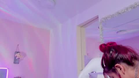 Snapshot of kathia_saenz chatting on 18, 2, 2025 Kathia  online show from 18, 2, 2025