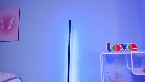 Snapshot of kathia_saenz chatting on 12, 11, 2025 Kathia online show from 12, 11, 2025