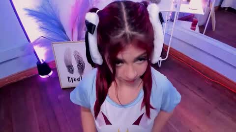 Snapshot of kathia_saenz chatting on 4, 12, 2025 Kathia online show from 4, 12, 2025