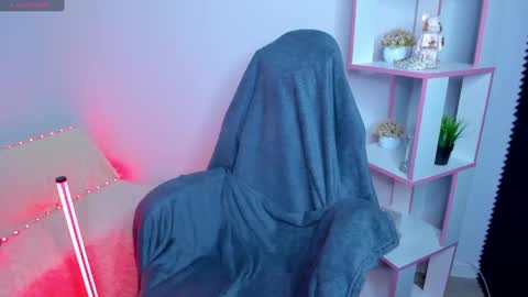 Snapshot of kathleendean chatting on 12, 3, 2025 Kathleen GTM 3 400-1000 Mon Wed Wed Sat Sun online show from 12, 3, 2025