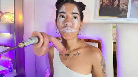 Snapshot of kathy_naughty1 chatting on 17, 12, 2025 Khaty online show from 17, 12, 2025