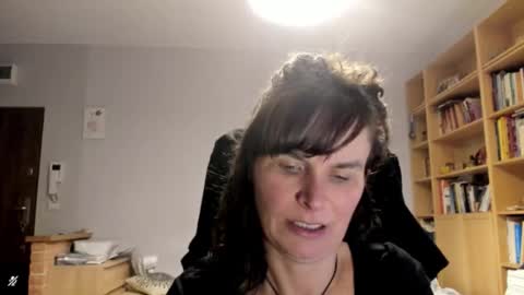 Snapshot of kathysky40 chatting on 19, 12, 2025 KATHY online show from 19, 12, 2025