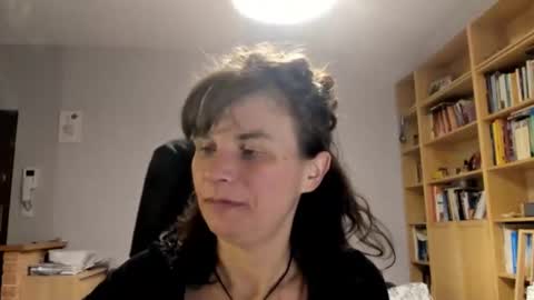 Snapshot of kathysky40 chatting on 20, 12, 2025 KATHY online show from 20, 12, 2025