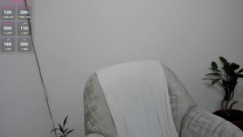 Snapshot of katia_12_ chatting on 20, 12, 2024 katia_12_ online show from 20, 12, 2024