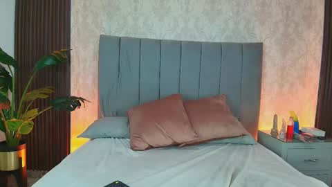 Snapshot of katia_moregb chatting on 13, 2, 2025 Karen Villas online show from 13, 2, 2025