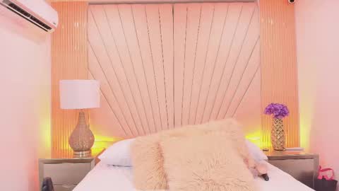 Snapshot of katia_moregb chatting on 8, 9, 2025 Karen Villas online show from 8, 9, 2025