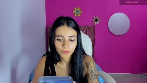 Snapshot of katia_sex25 chatting on 5, 12, 2024 Katia online show from 5, 12, 2024