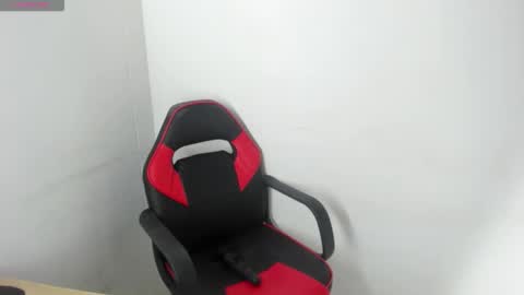 Snapshot of katialips_ chatting on 29, 10, 2025 Katia online show from 29, 10, 2025