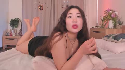 Snapshot of katie_ness chatting on 30, 11, 2025 Kate online show from 30, 11, 2025