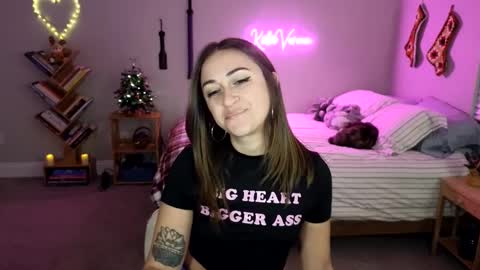 Katie Verona online show from 22, 12, 2024