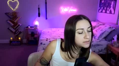 Katie Verona online show from 29, 12, 2024