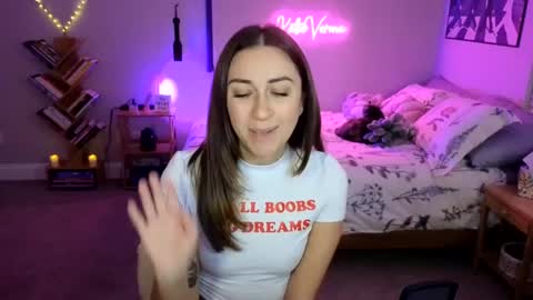 Katie Verona online show from 30, 12, 2024