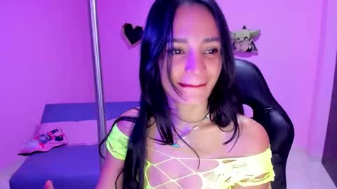 Snapshot of katiuska_doll_squirt chatting on 8, 5, 2026 katiuska_doll_squirt online show from 8, 5, 2026