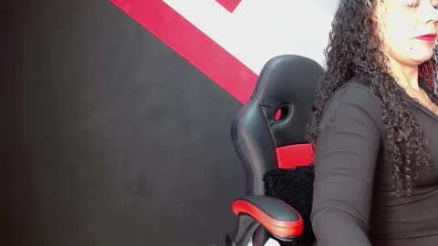 Snapshot of katiuska_xxx chatting on 4, 12, 2025 Katiuska online show from 4, 12, 2025