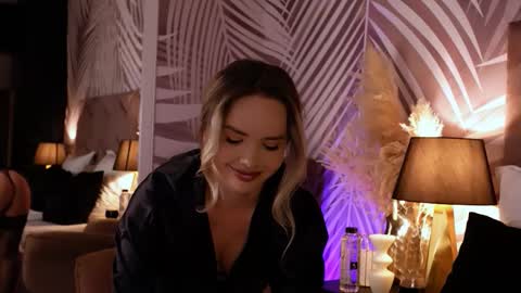 KatJolie online show from 23, 10, 2025