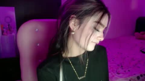 Snapshot of katleen_v chatting on 5, 3, 2025 Katleen. online show from 5, 3, 2025