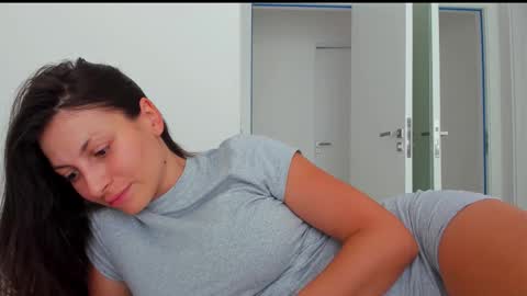 Katrin online show from 25, 3, 2026